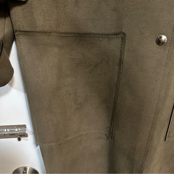 ZARA Women’s Size Large Faux Suede Olive Green Button‑Down Coat with Gold Button - Picture 6 of 15